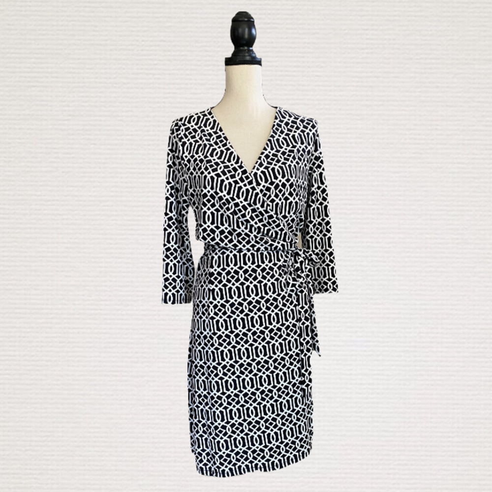 Lulu B Geometric Wrap Travel Dress